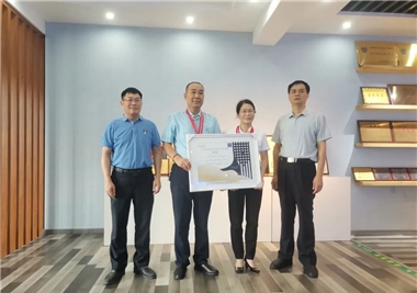 閩旋科技再獲國際發(fā)明獎(jiǎng)，泉州市總工會副主席陳坤生一行蒞臨指導(dǎo)和表彰